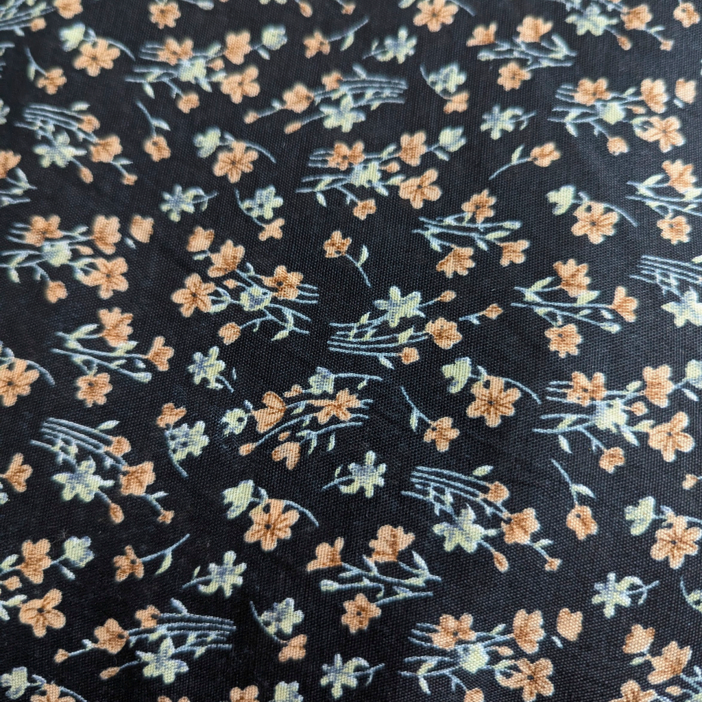 Black Namaz Chaddar (with sleeves)