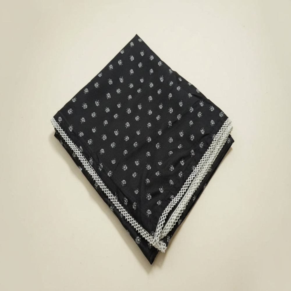 Namaz Chaddar Lily Black (Rectangle)